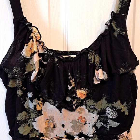 Ruffle Tank Top - Picture 2 of 14